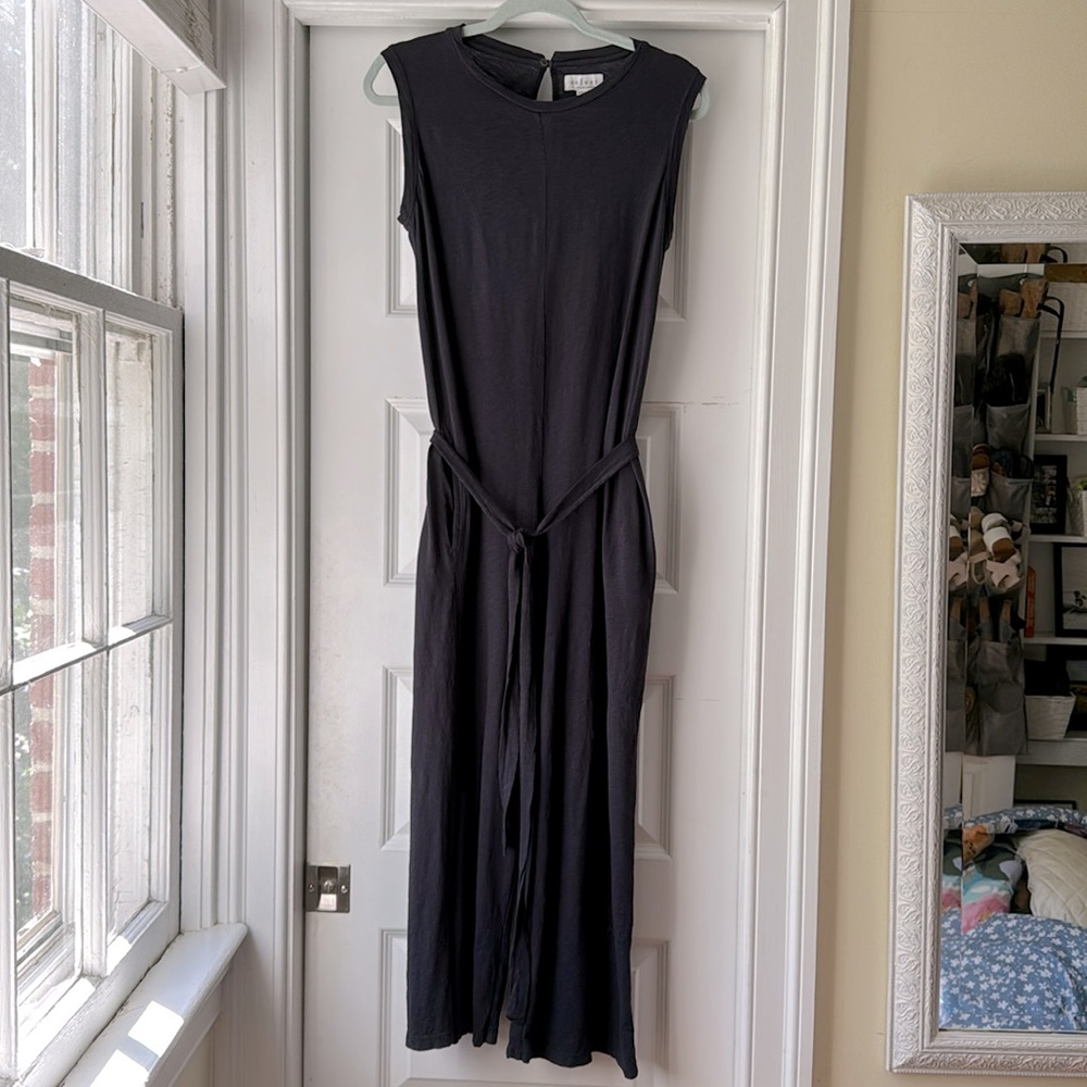 Unstructured sleeveless Velvet (brand) jumpsuit; navy blue cotton: xs